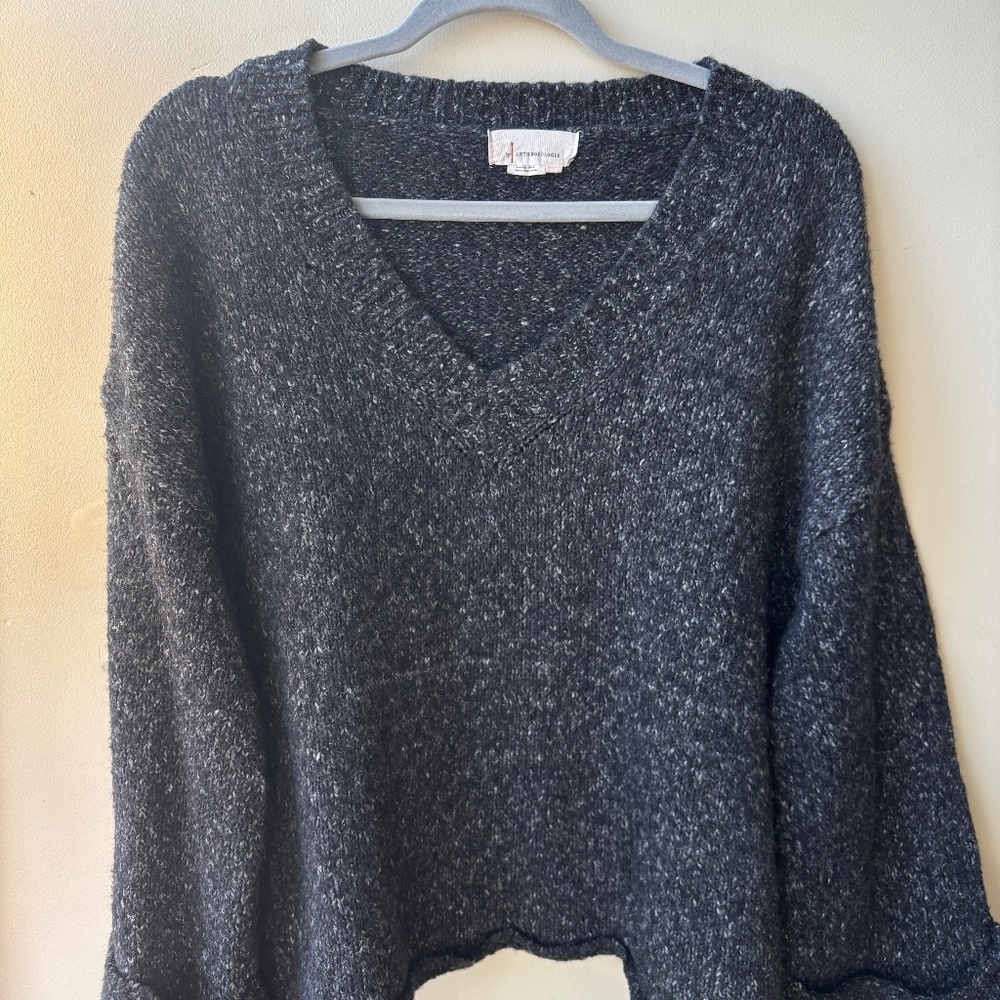 Anthropologie Womens XS V-Neck Knit Slouchy Gray Cuff Sleeve Relaxed Sweater